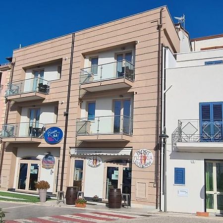 Belvedere Rent Rooms Кампофеличе-ди-Роччелла Экстерьер фото